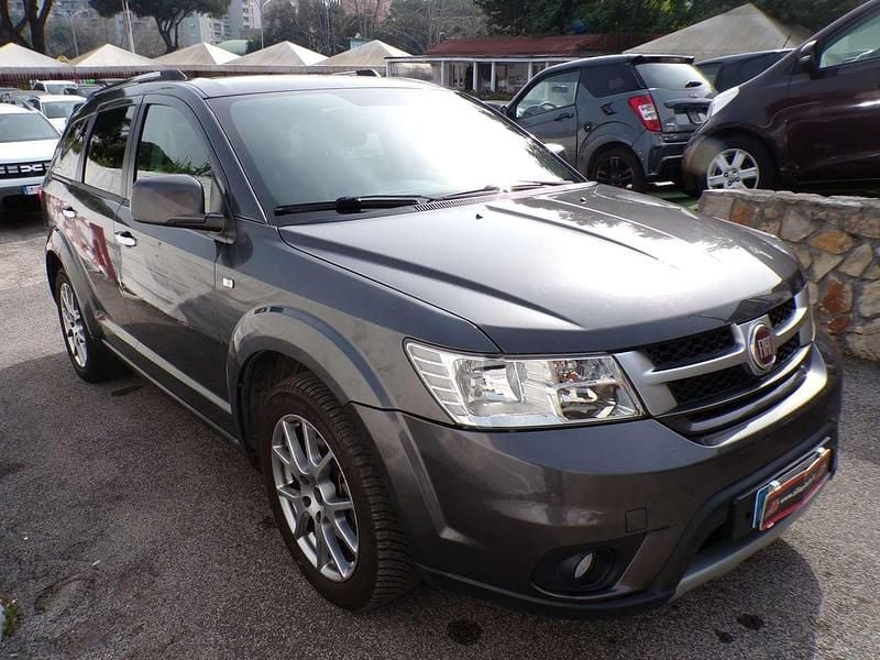 Usata Fiat Freemont Lounge 170 CV (125 kW) 2014 Grigio SUV