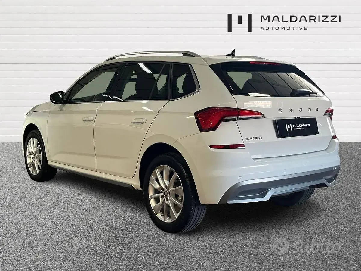 Usata Skoda Kamiq Style 110 CV (80 kW) 2024 Bianco SUV