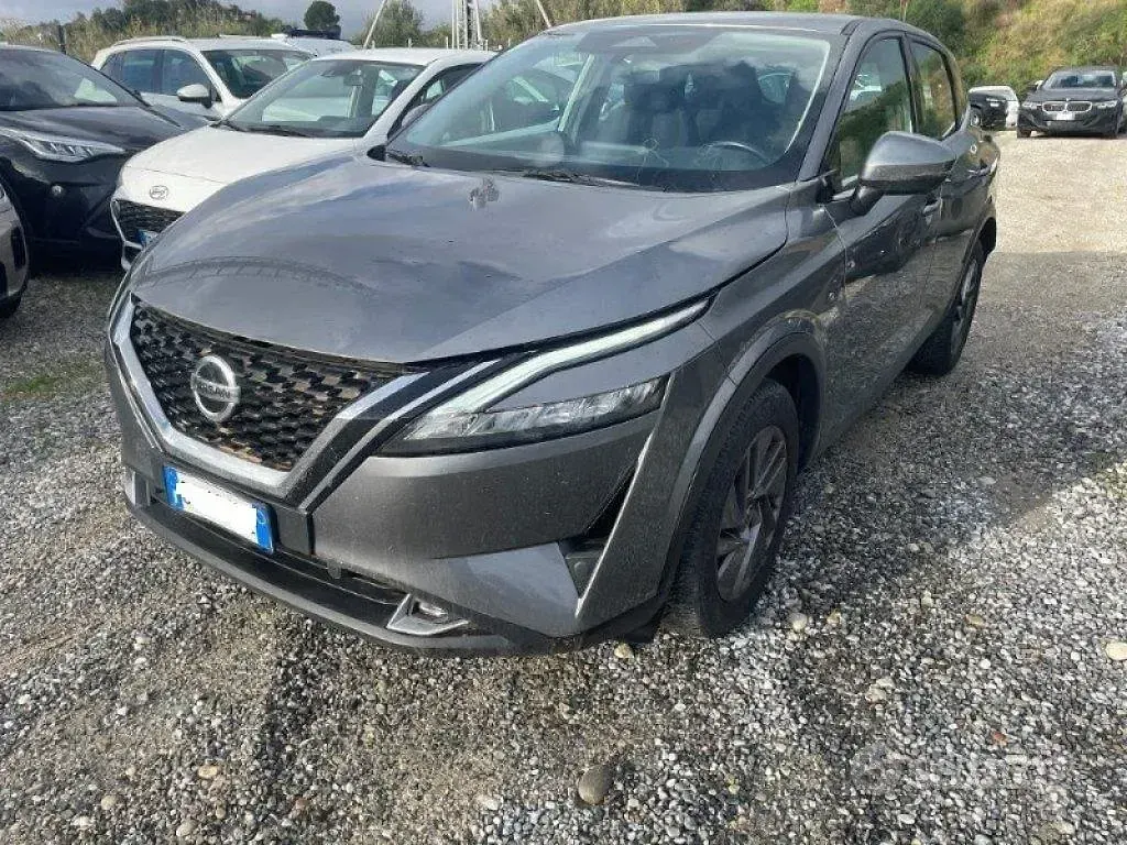 Usata Nissan Qashqai 140 CV (102 kW) 2022 Dark metal grey SUV