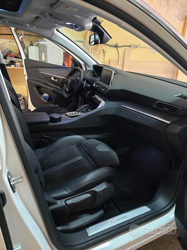 Usata Peugeot 3008 Crossway 131 CV (96 kW) 2019 Bianco Berlina