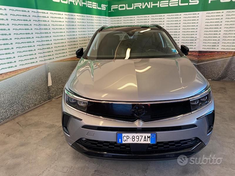 Usata Opel Grandland X 200 CV (147 kW) 2023 Grigio SUV