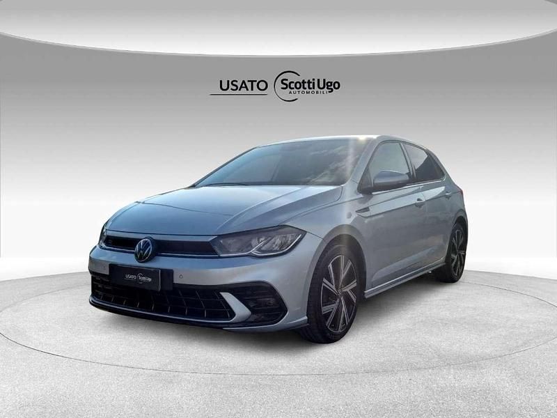 5b argento metallizzato Usata 2022 VW Polo R-line Tre volumi | 16.000 € (Buon prezzo) - Immagine 1/4