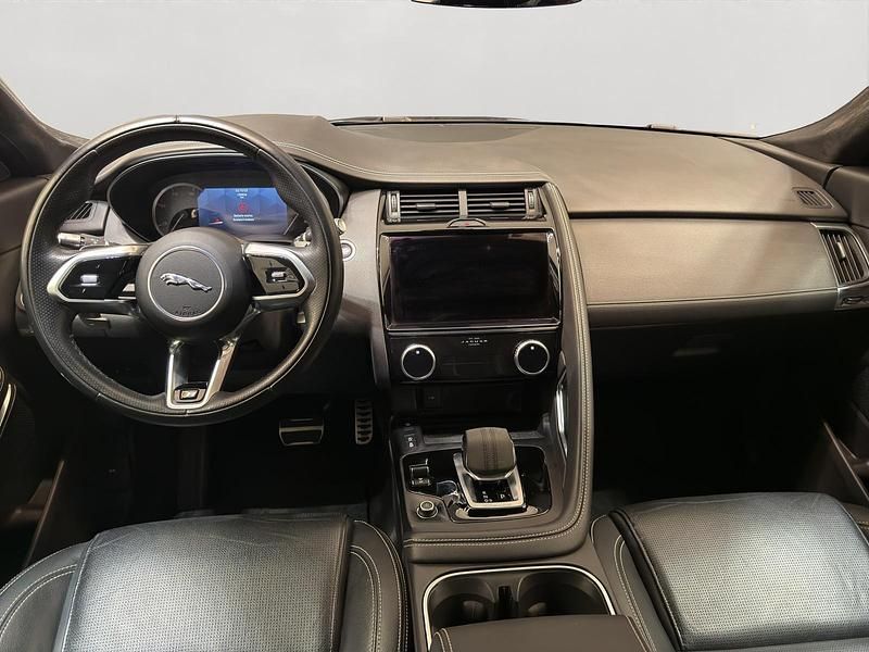 Usata Jaguar E-Pace R-Dynamic 163 CV (119 kW) 2021 Portofino blue SUV