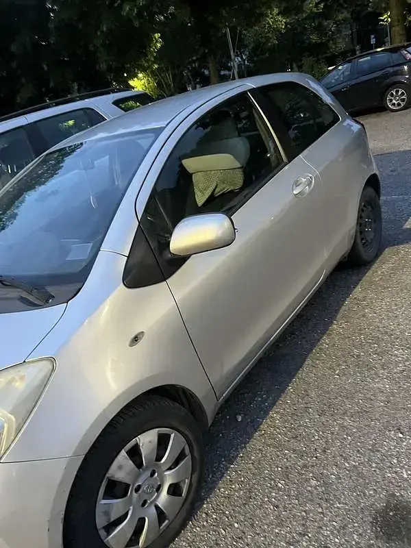 Usata Toyota Yaris 87 CV (63 kW) 2008 Utilitaria
