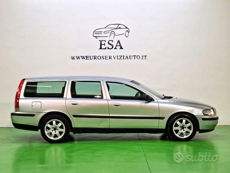 Usata Volvo V70 163 CV (119 kW) 2002 Grigio Station wagon