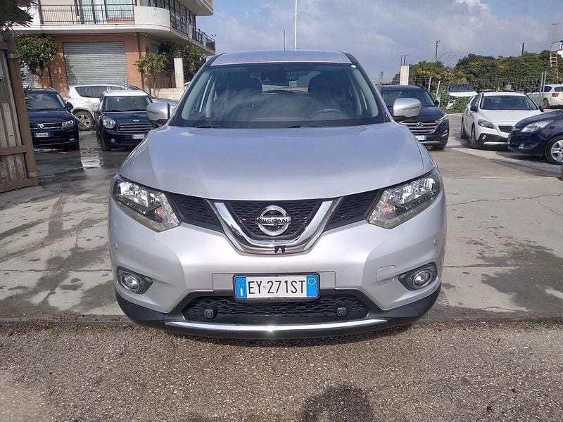 Usata Nissan X-Trail Acenta 130 CV (95 kW) 2015 Argento SUV