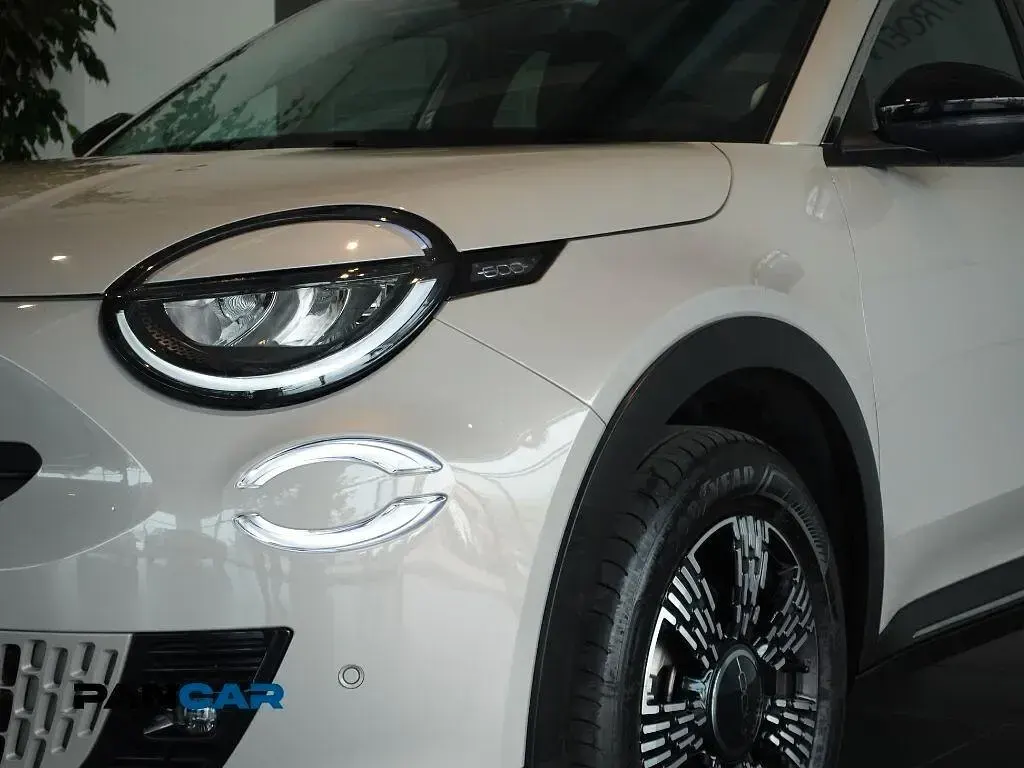 Usata Fiat 600 Pop 136 CV (100 kW) 2025 Beige SUV