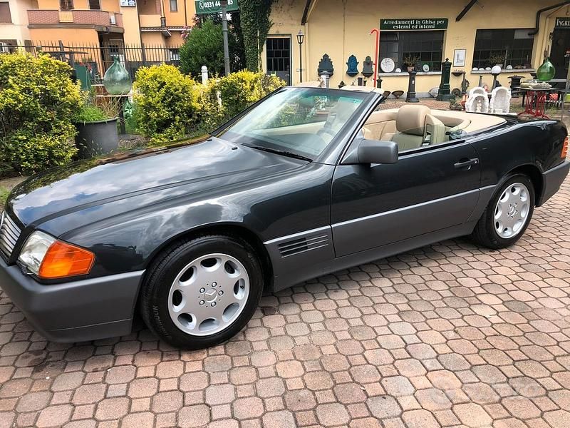 Usata Mercedes SL500 326 CV (239 kW) 1992 Nero Cabrio
