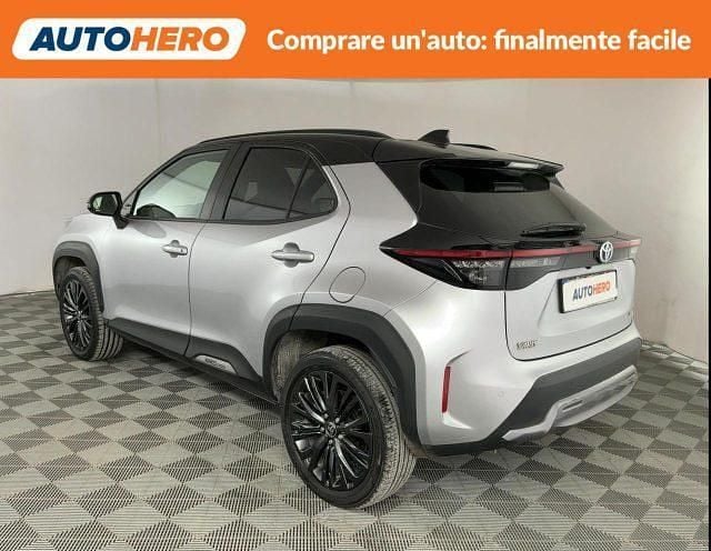 Usata Toyota Yaris Cross 92 CV (67 kW) 2023 Argento SUV