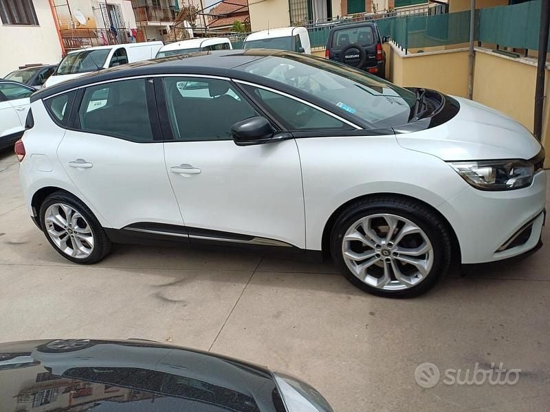 Usata Renault Scénic IV Intens 110 CV (80 kW) 2019 Bianco Monovolume