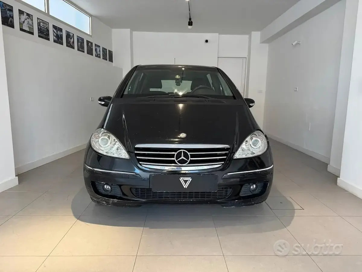 Usata Mercedes A180 Avantgarde 109 CV (80 kW) 2008 Nero Berlina