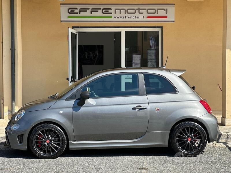 Usata Abarth 595 Esseesse 180 CV (132 kW) 2022 Grigio Utilitaria