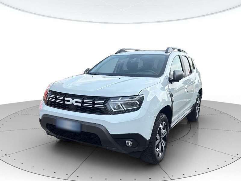 Bianco Usata 2024 Dacia Duster Prestige SUV | 17.500 € (Buon prezzo) - Immagine 1/4