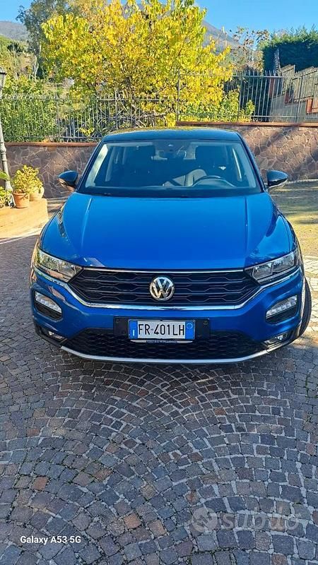 Usata VW T-Roc 150 CV (110 kW) 2018 Blu SUV