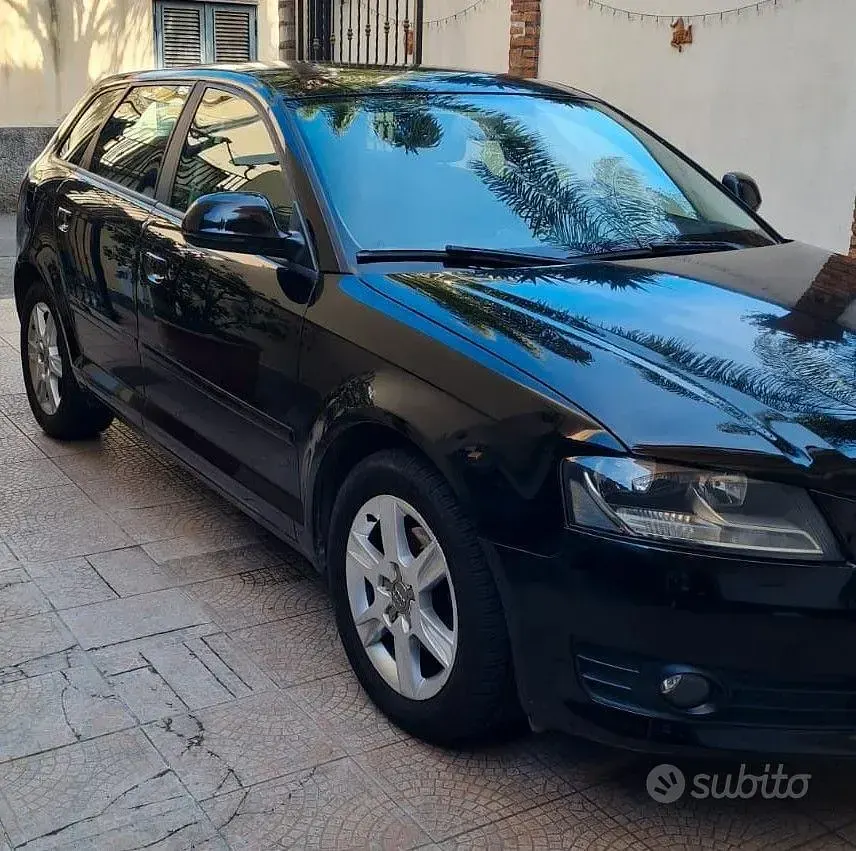 Usata Audi A3 Young 102 CV (75 kW) 2010 Nero Utilitaria