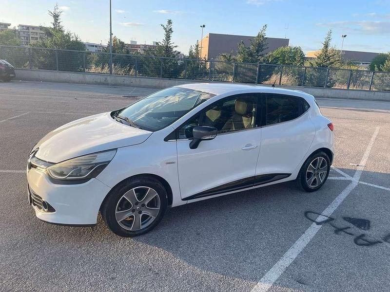 Usata Renault Clio IV 75 CV (55 kW) 2014 Berlina