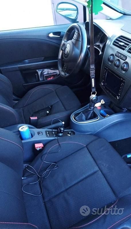 Usata Seat Leon 90 CV (66 kW) 2008 Utilitaria