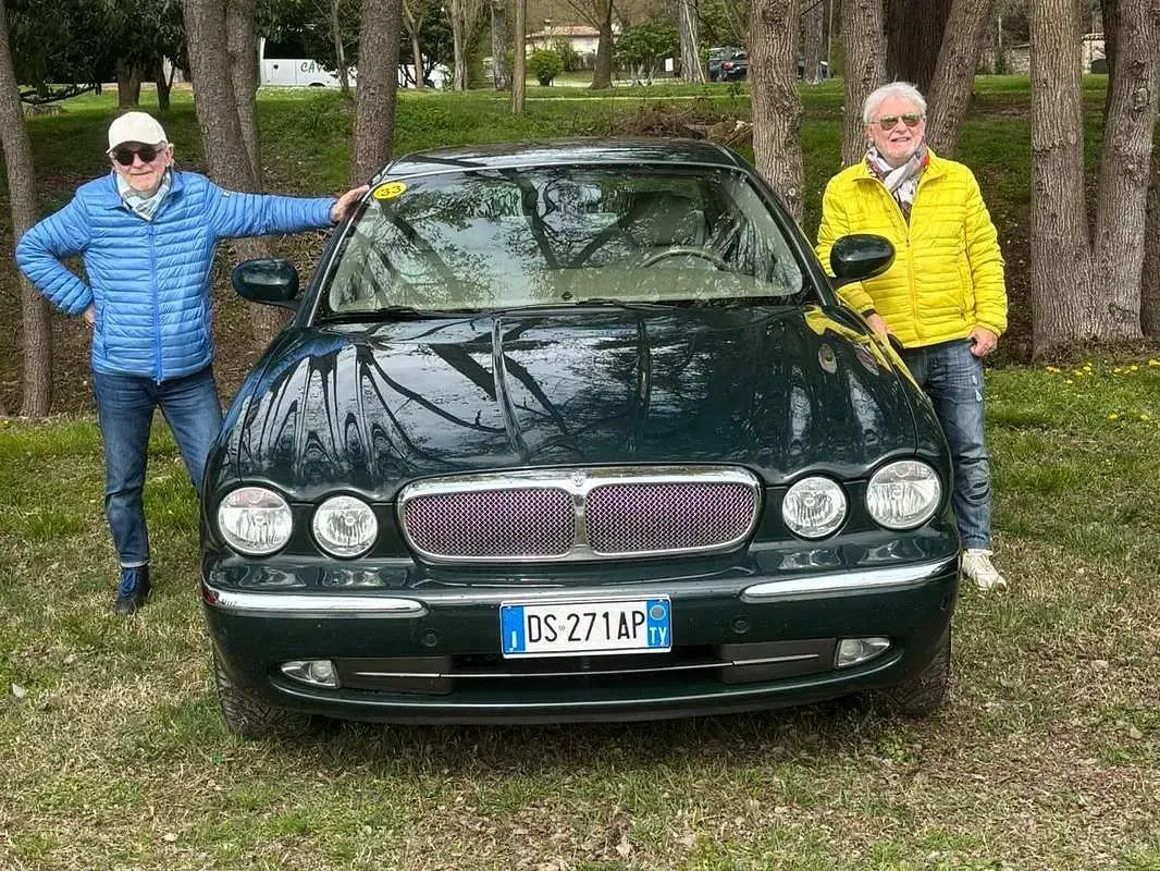 Usata Jaguar XJ Executive 258 CV (189 kW) 2003 Verde Berlina
