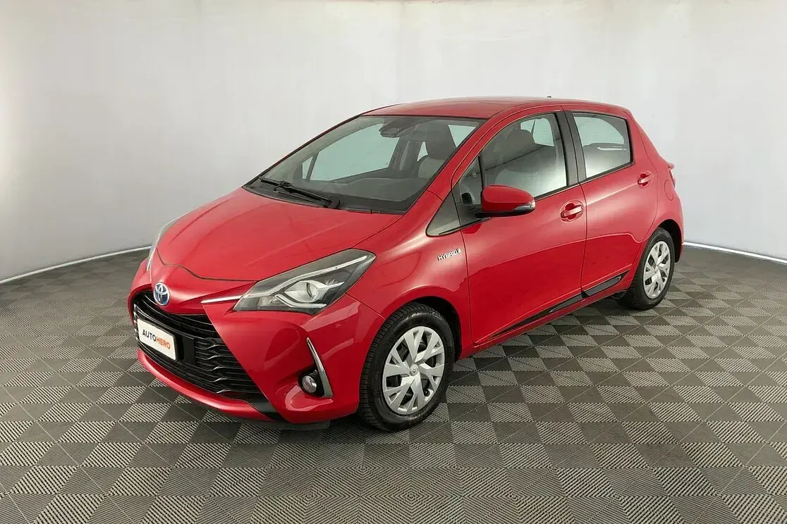 Usata Toyota Yaris Active 101 CV (74 kW) 2018 Utilitaria