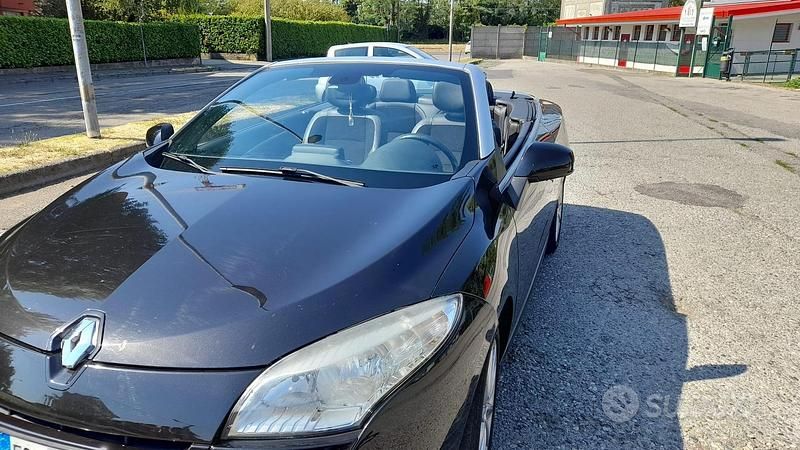 Usata Renault Mégane Cabriolet 130 CV (95 kW) 2011 Nero Cabrio