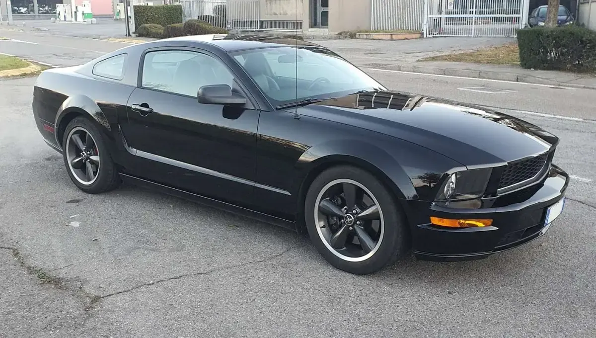 Usata Ford Mustang Bullitt 315 CV (231 kW) 2008 Nero Coupé
