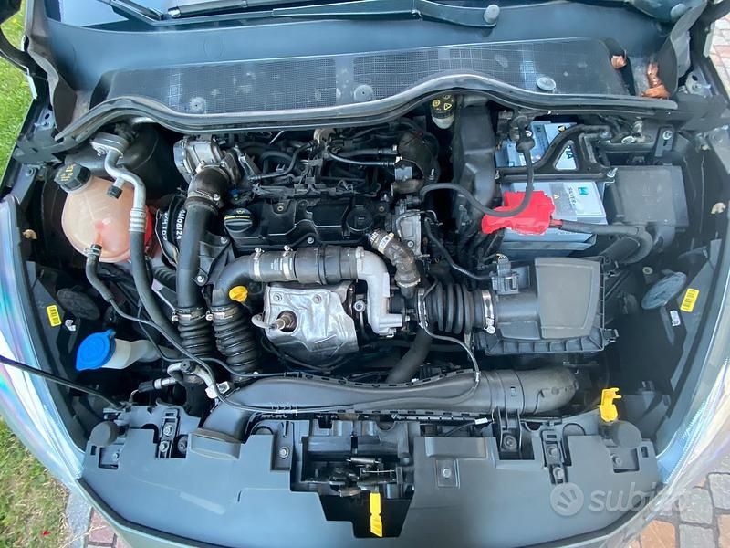 Usata Ford Fiesta ST-Line 86 CV (63 kW) 2019 Grigio Berlina