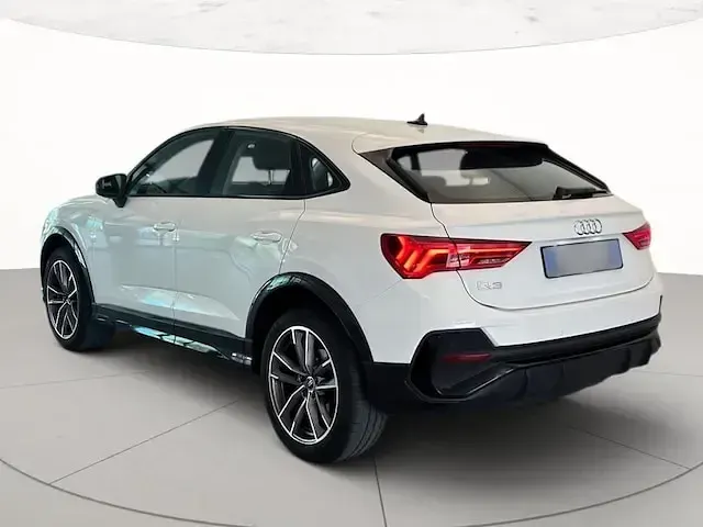 Usata Audi Q3 Sportback S-Line 150 CV (110 kW) 2023 Bianco ibis SUV