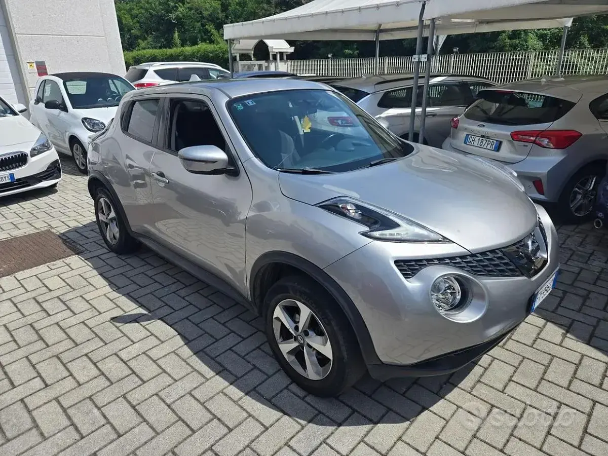 Usata Nissan Juke Acenta 113 CV (83 kW) 2019 Grigio SUV
