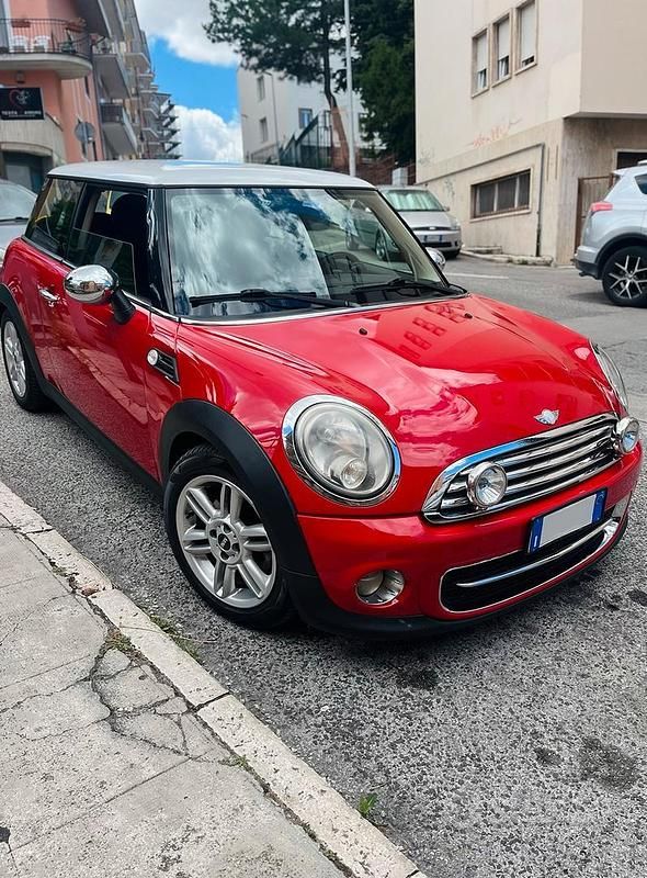 Usata Mini Cooper 2011 Rosso Utilitaria