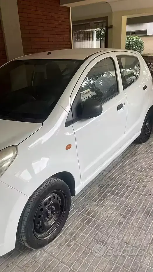 Usata Suzuki Alto 68 CV (50 kW) 2010 Bianco Utilitaria