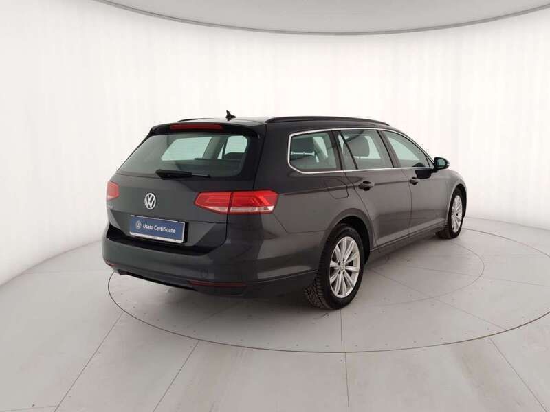 Usata VW Passat Business 150 CV (110 kW) 2019 Grigio Station wagon