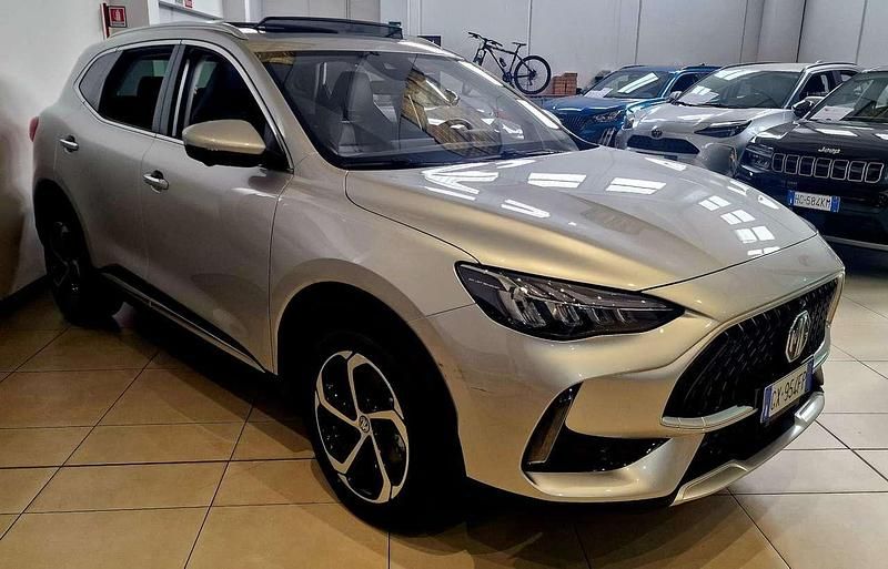 Usata MG HS Luxury 162 CV (119 kW) 2024 Argento met. SUV