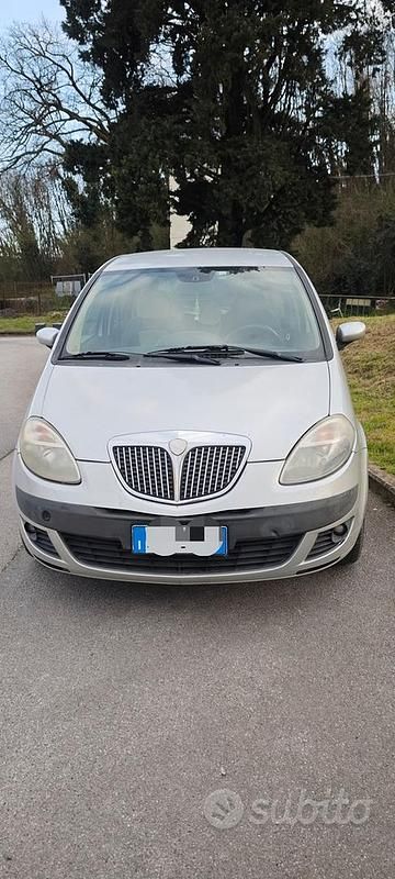Usata Lancia Musa 90 CV (66 kW) 2007 Monovolume