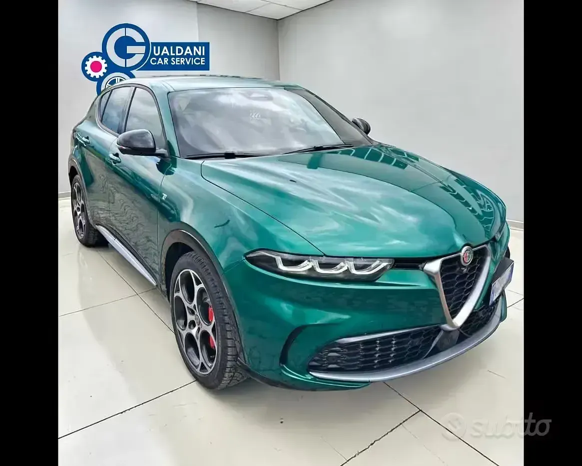 Usata Alfa Romeo Tonale Ti 160 CV (117 kW) 2023 Verde montreal SUV