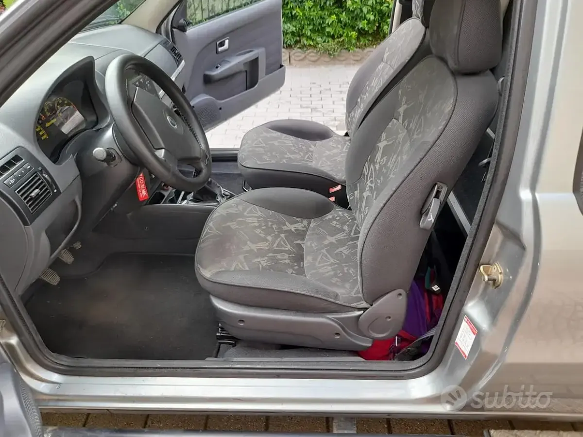 Usata Fiat Strada 2007 Grigio Pick-up
