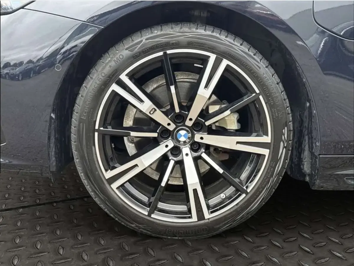 Usata BMW 530e M Sport 298 CV (219 kW) 2025 Nero Station wagon