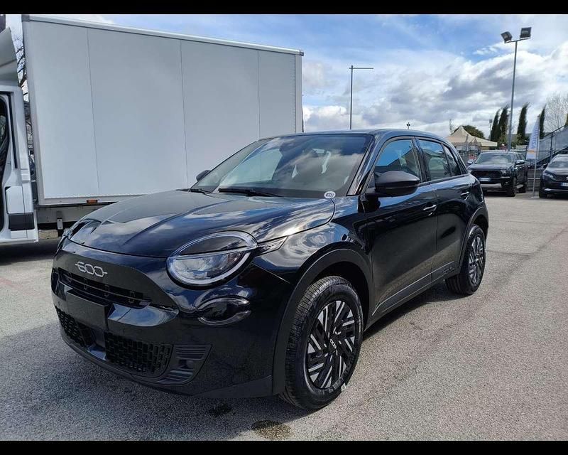 Nuova Fiat 600 110 CV (80 kW) 2026 Nero SUV