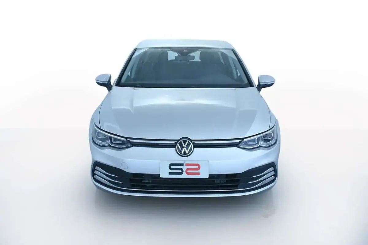 Usata VW Golf VIII Style 131 CV (96 kW) 2023 Argento Berlina
