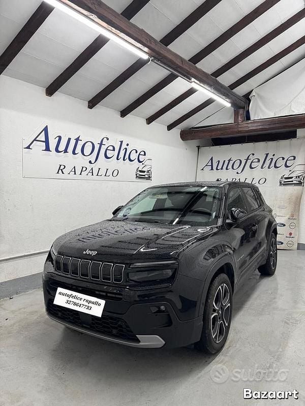 Usata Jeep Avenger Summit 101 CV (74 kW) 2025 Nero SUV