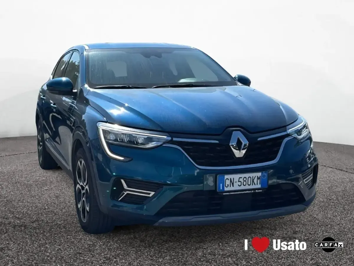 Usata Renault Clio Techno 143 CV (105 kW) 2023 Blu Utilitaria