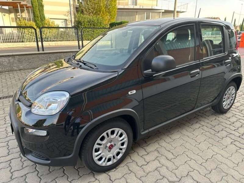 Usata Fiat Panda 69 CV (50 kW) 2023 Cinema Utilitaria
