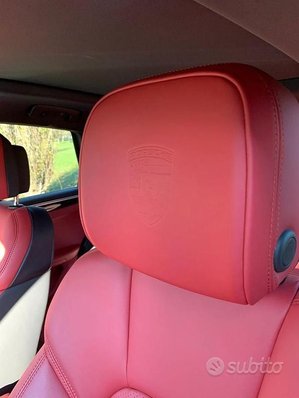 Usata Porsche Macan 265 CV (194 kW) 2021 Blu/azzurro SUV