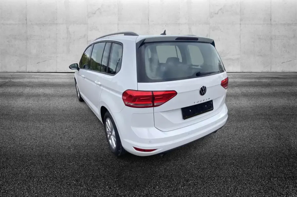 Usata VW Touran Business 150 CV (110 kW) 2022 Bianco Monovolume