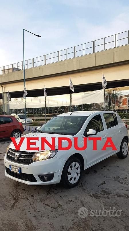 Usata Dacia Sandero 72 CV (52 kW) 2014 Bianco Berlina
