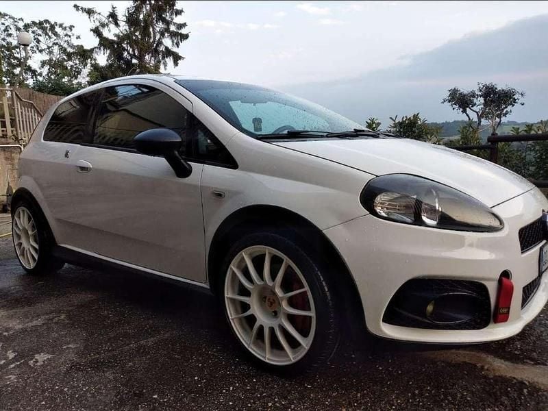 Usata Abarth Grande Punto 155 CV (114 kW) 2008 Bianco Utilitaria