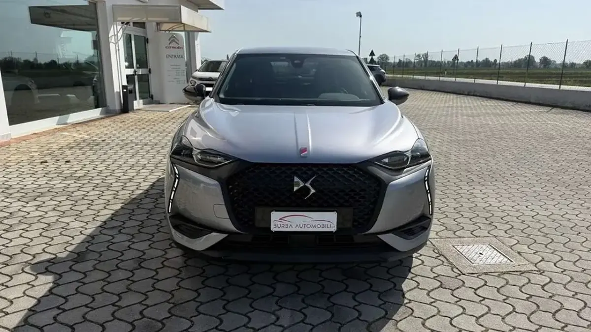 Usado DS Automobiles DS3 Crossback Performance 102 CV (75 kW) 2020 Gris SUV