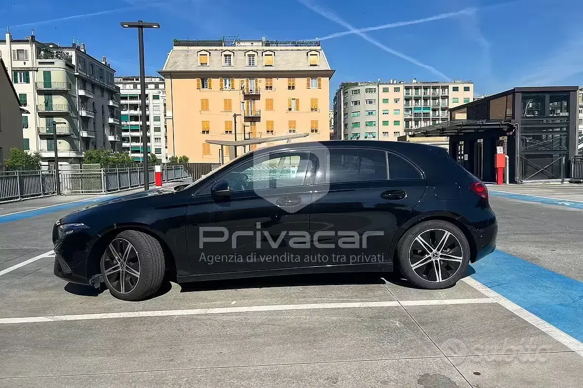 Usata Mercedes A180 Advanced 136 CV (100 kW) 2025 Nero Utilitaria