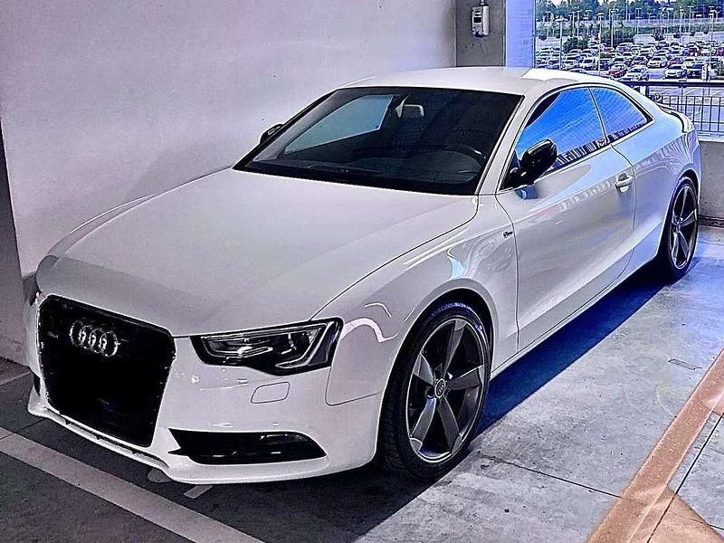 Usata Audi A5 Ambiente 177 CV (130 kW) 2012 Bianco Coupé