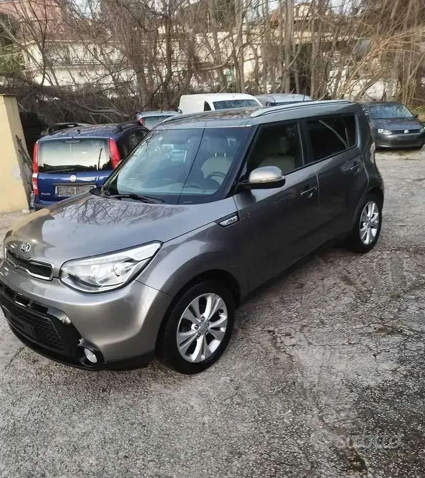 Usata Kia Soul 136 CV (100 kW) 2025 Grigio SUV