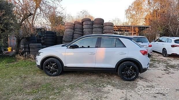 Usata VW T-Roc 110 CV (80 kW) 2021 Bianco SUV
